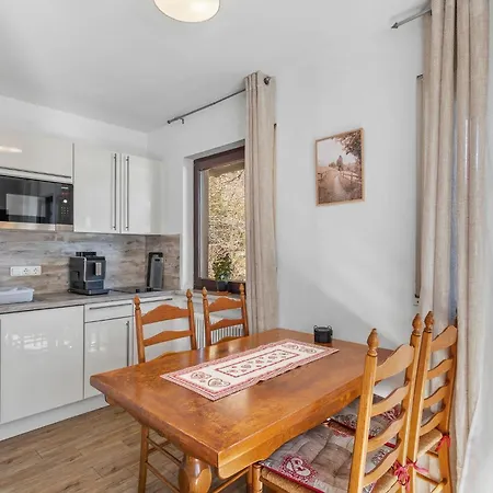 Apartmán Gaestehaus Florian - *