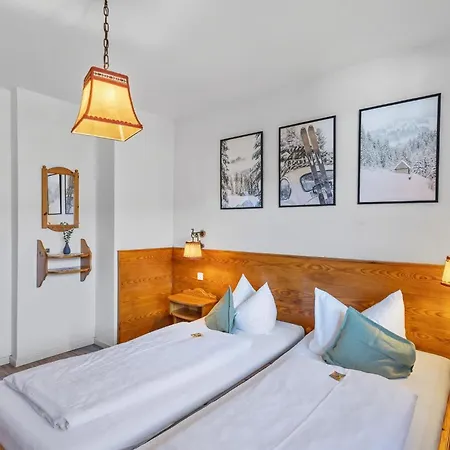 Gaestehaus Florian - *