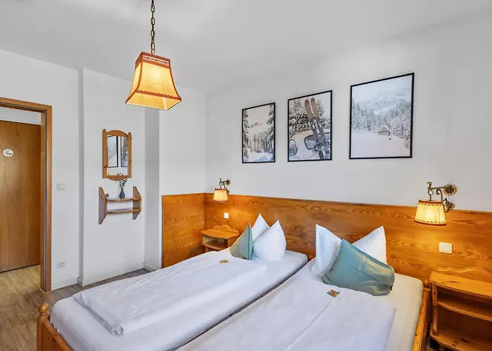 Gaestehaus Florian - *